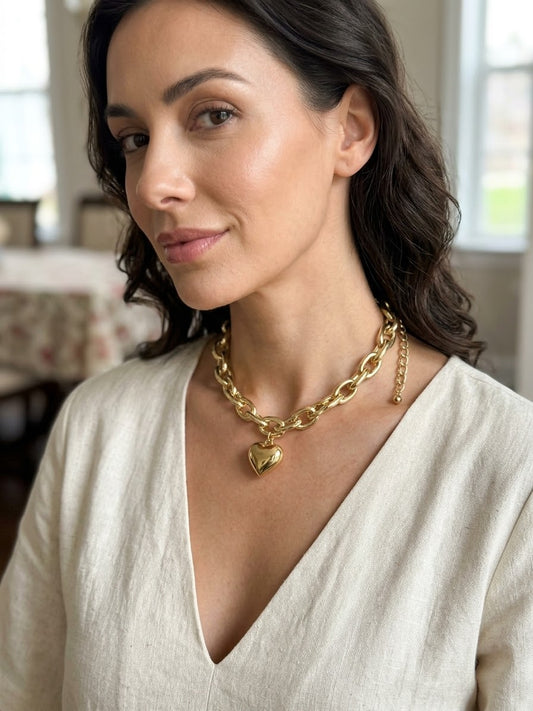 Gold Heart Charm Chunky Chain Necklace - Women's Jewelry - Panther®
